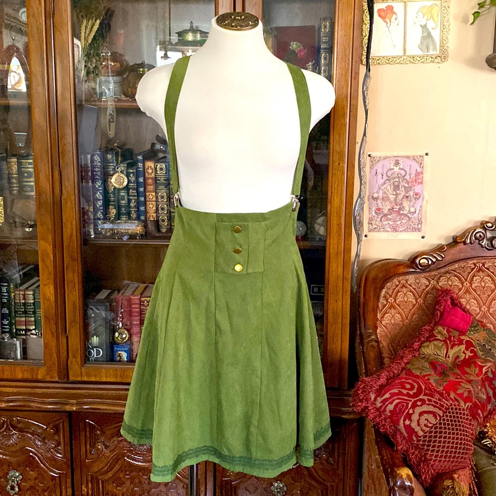COPY - Suspender skirt. Size M.